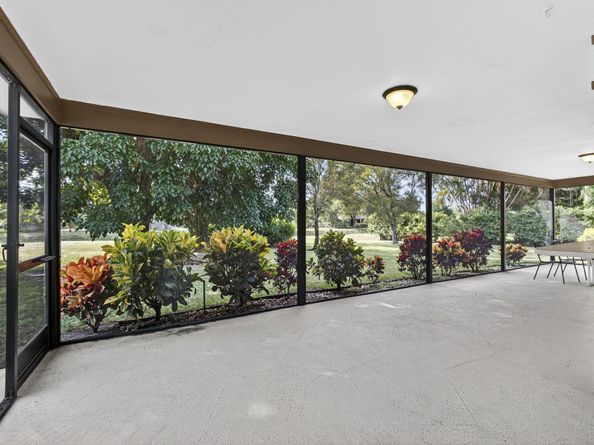 19 E Arch Drive, Lake Worth FL 33467