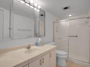 2006 Granada Dr N2, Coconut Creek FL 33066