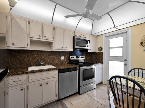 2350 NE 14th Street Cswy 609, Pompano Beach FL 33062