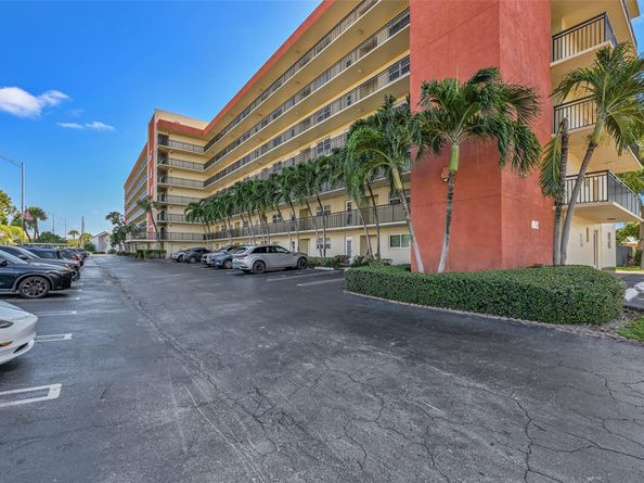 2350 NE 14th Street Cswy 609, Pompano Beach FL 33062