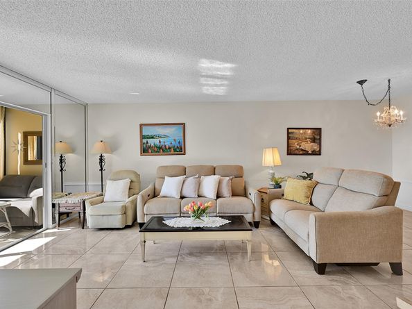 2350 NE 14th Street Cswy 609, Pompano Beach FL 33062