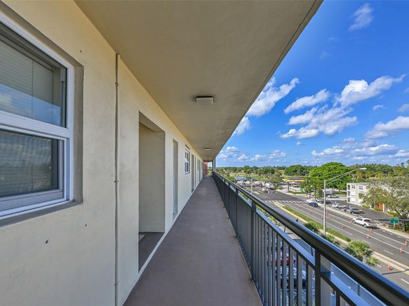 2350 NE 14th Street Cswy 609, Pompano Beach FL 33062