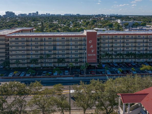 2350 NE 14th Street Cswy 609, Pompano Beach FL 33062