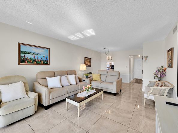 2350 NE 14th Street Cswy 609, Pompano Beach FL 33062