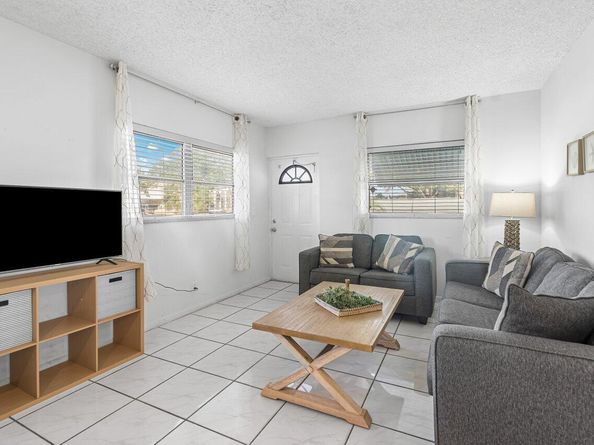 262 SE 9th Avenue 14, Deerfield Beach FL 33441