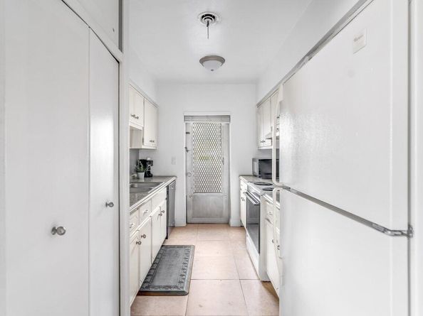 262 SE 9th Avenue 14, Deerfield Beach FL 33441