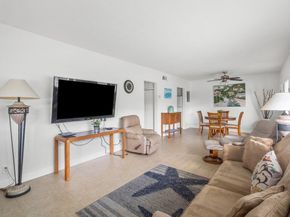 262 SE 9th Avenue 14, Deerfield Beach FL 33441