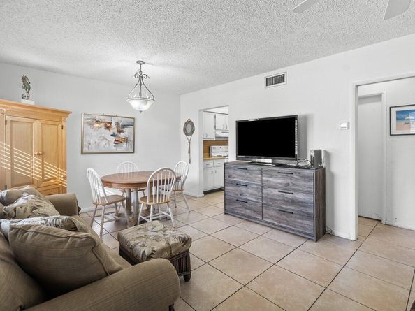 262 SE 9th Avenue 14, Deerfield Beach FL 33441