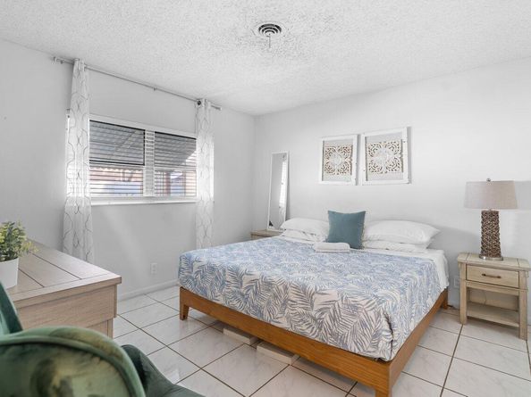 262 SE 9th Avenue 14, Deerfield Beach FL 33441