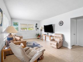 262 SE 9th Avenue 14, Deerfield Beach FL 33441