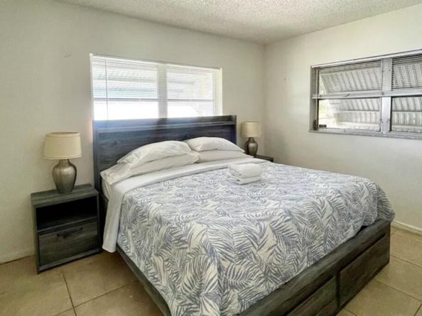 262 SE 9th Avenue 14, Deerfield Beach FL 33441