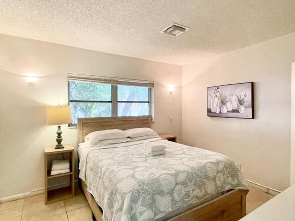 262 SE 9th Avenue 14, Deerfield Beach FL 33441