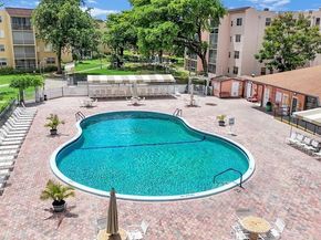 2850 Somerset Dr 208, Lauderdale Lakes FL 33311