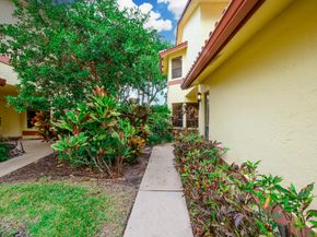 5355 10th Fairway Drive 1, Delray Beach FL 33484