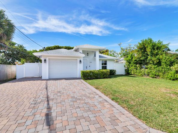 3805 Russell Avenue, West Palm Beach FL 33405