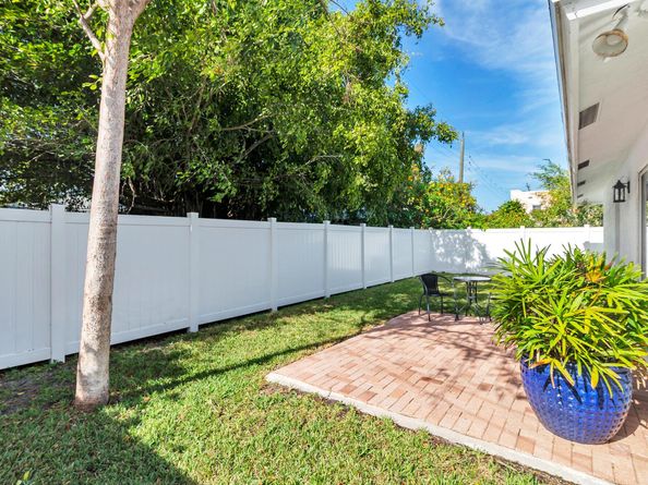 3805 Russell Avenue, West Palm Beach FL 33405