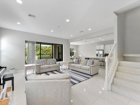 9113 NW 39th St, Coral Springs FL 33065