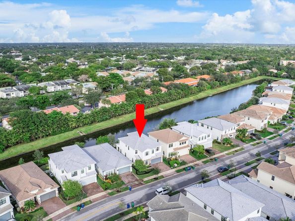 9113 NW 39th St, Coral Springs FL 33065