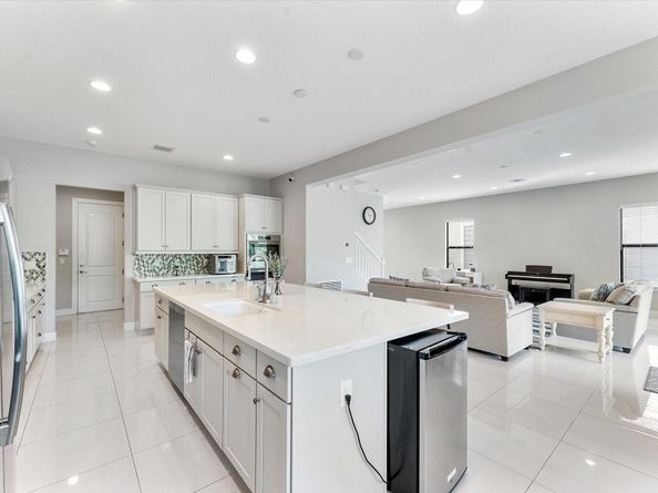 9113 NW 39th St, Coral Springs FL 33065