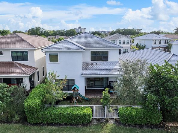 9113 NW 39th St, Coral Springs FL 33065