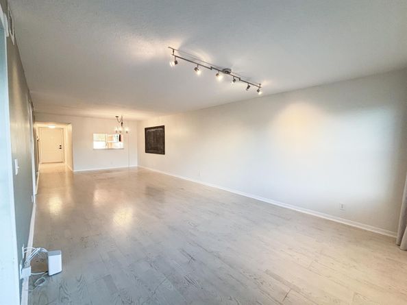 4704 Lucerne Lakes Boulevard E 102, Lake Worth FL 33467