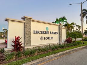4704 Lucerne Lakes Boulevard E 102, Lake Worth FL 33467
