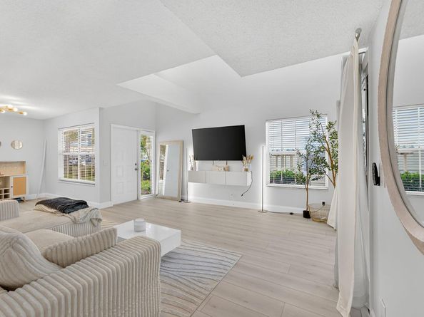 5332 Buckhead Circle 1010, Boca Raton FL 33486