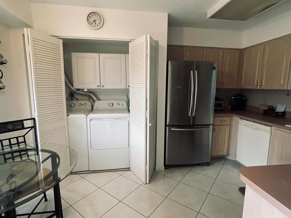 6936 Huntington Lane 405, Delray Beach FL 33446