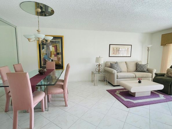6936 Huntington Lane 405, Delray Beach FL 33446