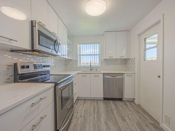 808 SE 7 Street 305, Deerfield Beach FL 33441