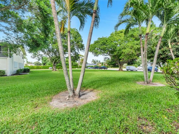 242 Tilford L L, Deerfield Beach FL 33442