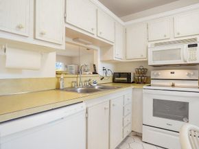 3500 NW 48th Ave 513, Lauderdale Lakes FL 33319