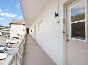 3500 NW 48th Ave 513, Lauderdale Lakes FL 33319