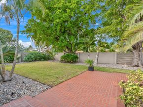 1624 Middle River Dr, Fort Lauderdale FL 33305