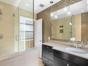 1624 Middle River Dr, Fort Lauderdale FL 33305