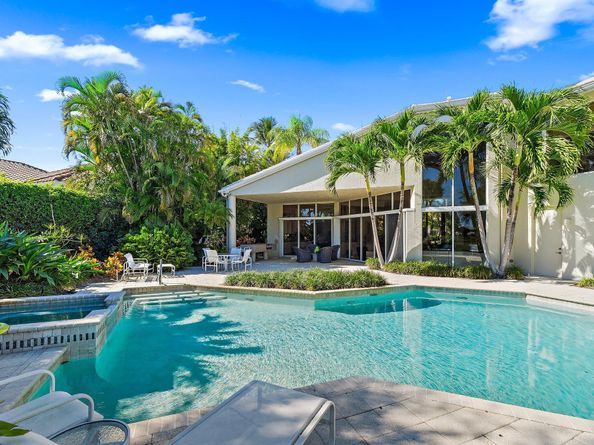 59 Saint George Place, Palm Beach Gardens FL 33418