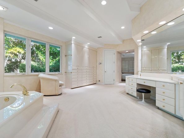 59 Saint George Place, Palm Beach Gardens FL 33418