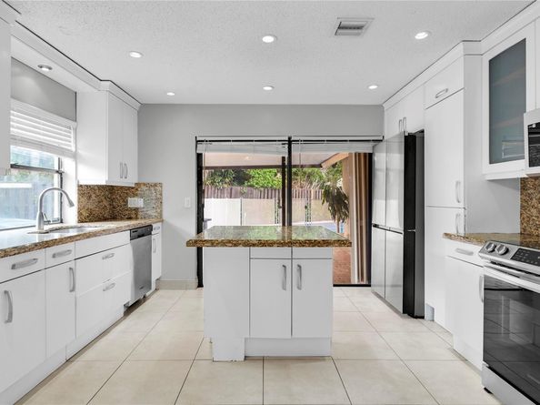 7659 Sierra Ter, Boca Raton FL 33433