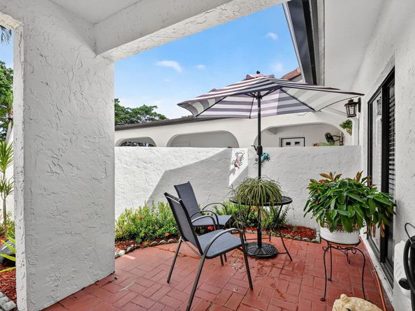 5710 Parkwalk Circle E, Boynton Beach FL 33472