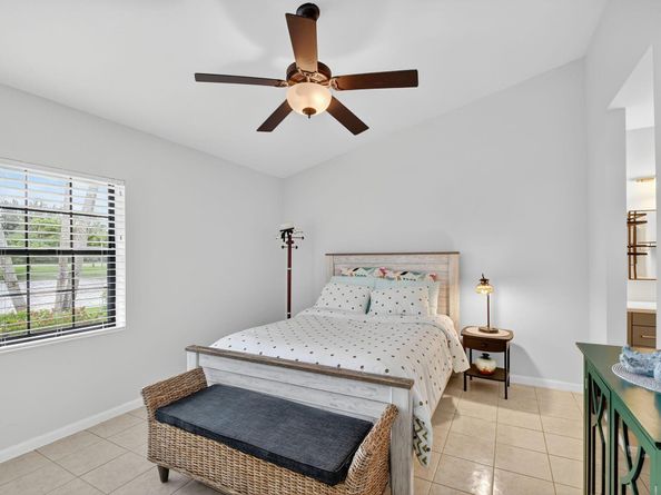 5710 Parkwalk Circle E, Boynton Beach FL 33472