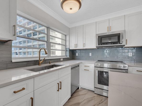 1817 S Ocean Drive 215, Hallandale Beach FL 33009