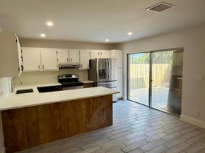 2717 SE 27th Way, Boynton Beach FL 33435