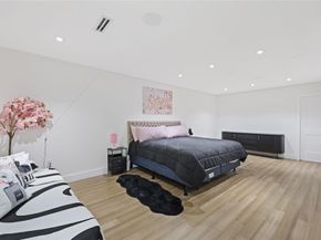 5251 NW 80th Ter, Parkland FL 33067