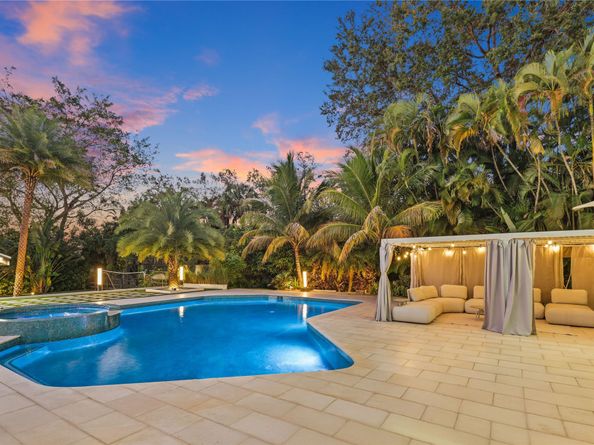 5251 NW 80th Ter, Parkland FL 33067