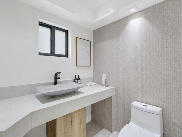 5251 NW 80th Ter, Parkland FL 33067