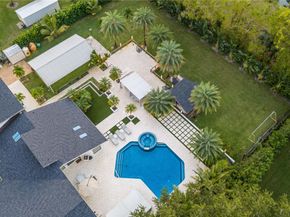 5251 NW 80th Ter, Parkland FL 33067