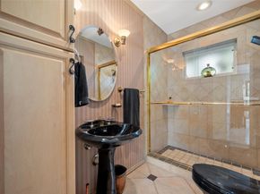 2870 NE 26th St, Fort Lauderdale FL 33305