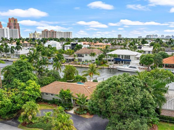 2870 NE 26th St, Fort Lauderdale FL 33305