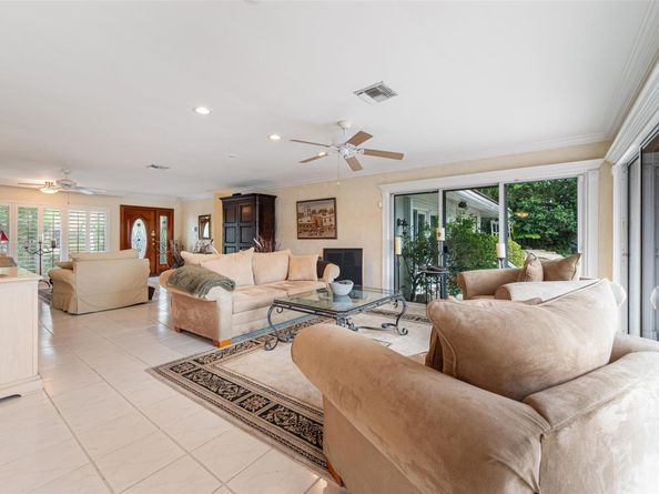 2870 NE 26th St, Fort Lauderdale FL 33305