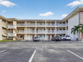 4770 NW 10th Court 104, Plantation FL 33313